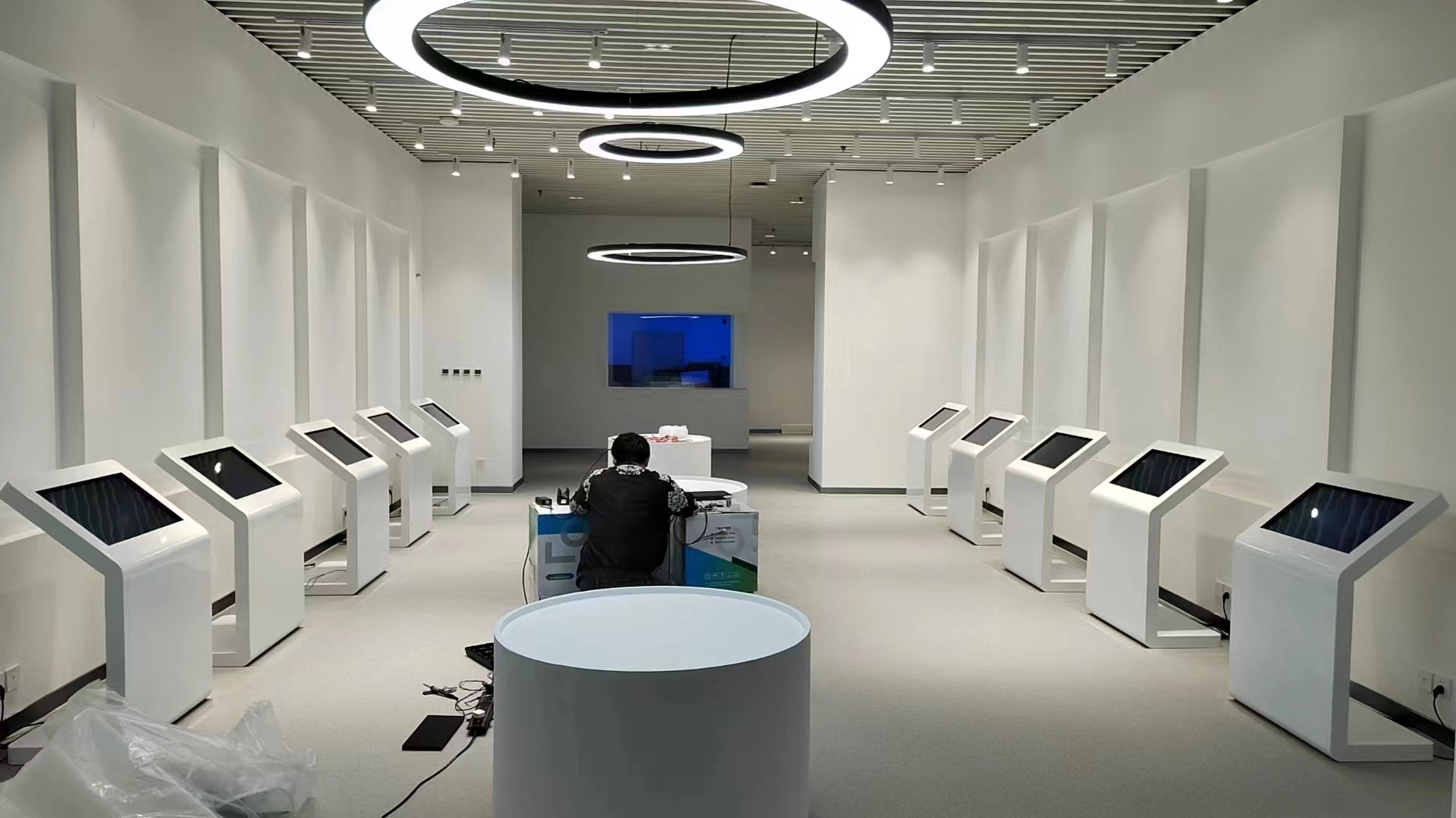 KIKIHU快狐多媒体触控查询机在展厅展馆科技改革案例